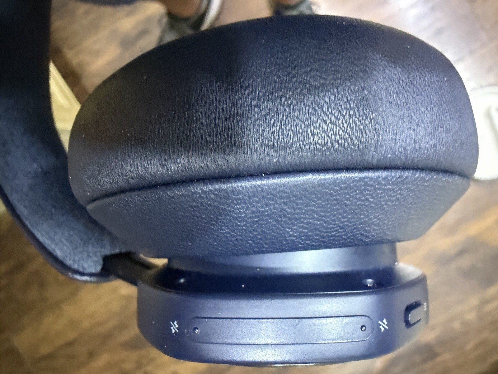 Bang & Olufsen Beoplay Portal Wireless Over-Ear Headphones Blue Silver with Case