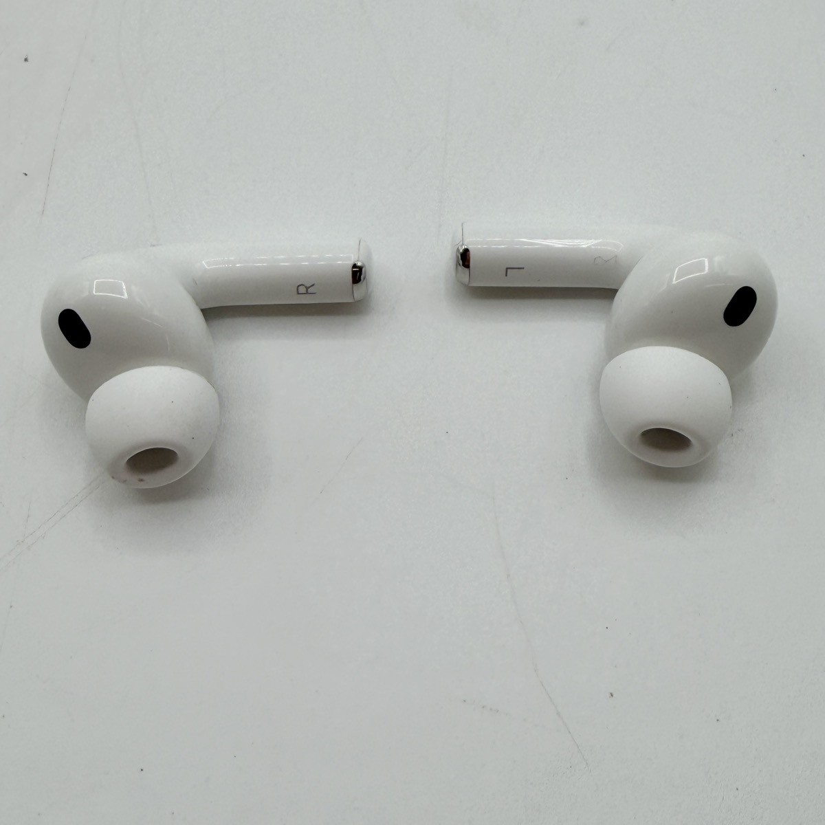 Apple AirPods Pro 3rd Gen with MagSafe Charging Case A3122 (CP1023043)