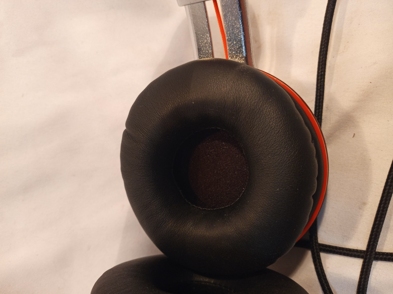 AILIHEN C8 Headphones Wired, On-Ear Headphones with Microphone and Volume Con