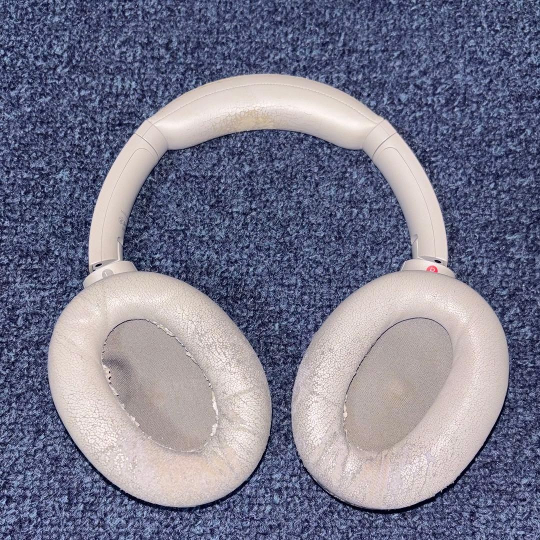 Sony WH-1000XM4 Wireless Noise Canceling Headphones Platinum Silver Used