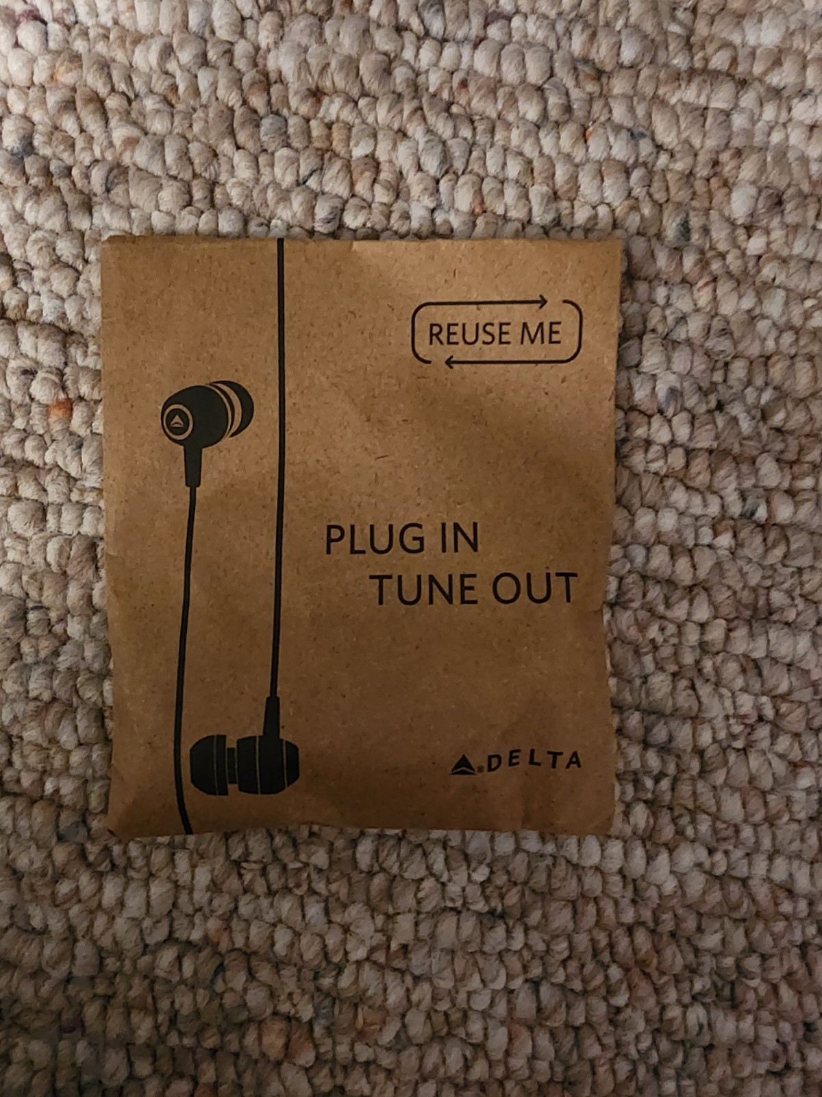 Delta Airlines White Wired Earbuds NEW/UNOPENED, Paper Packaging