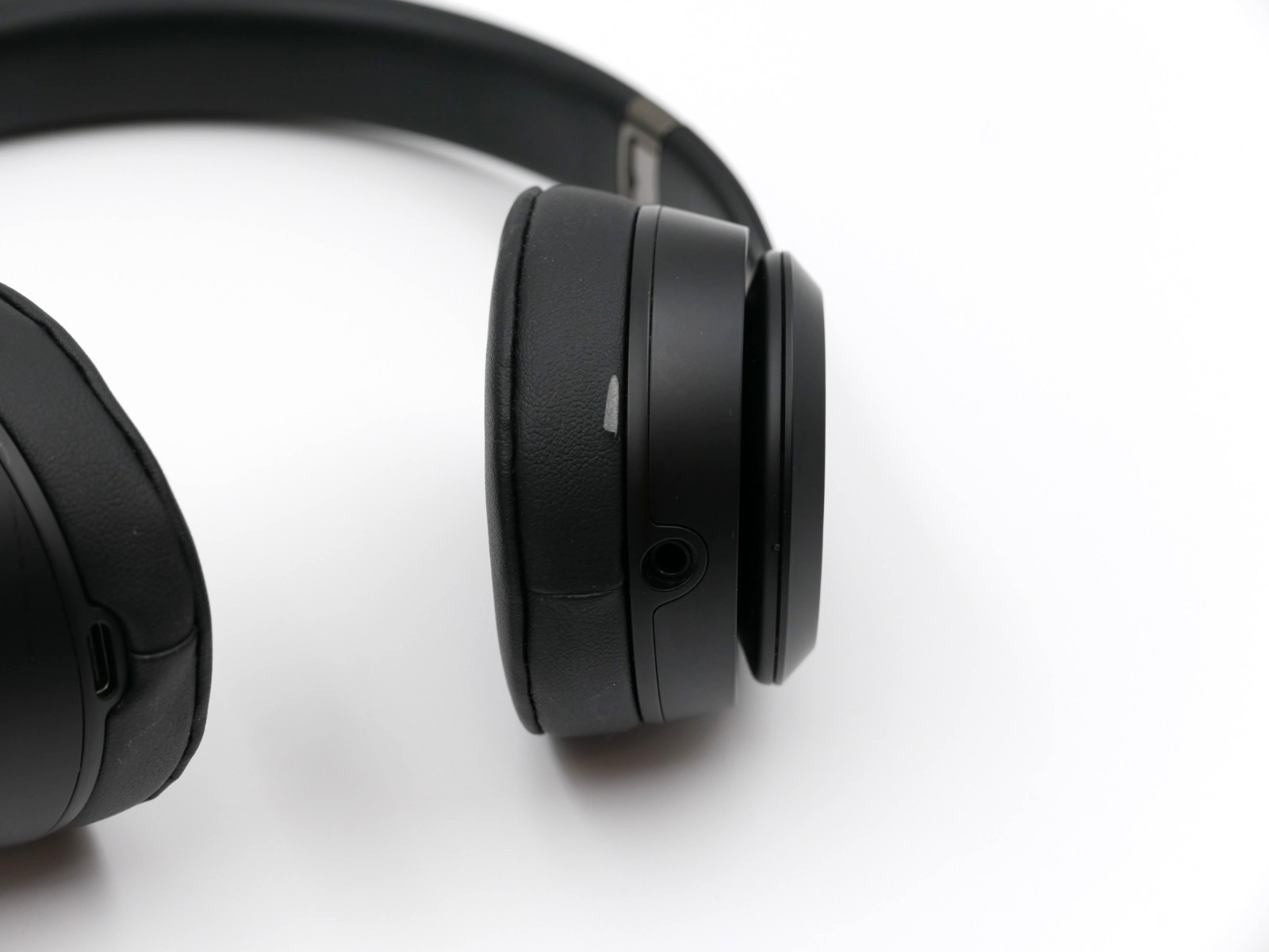 Beats Solo 4 Wireless Headphones – Excellent Condition – CANADA FAST SHIP