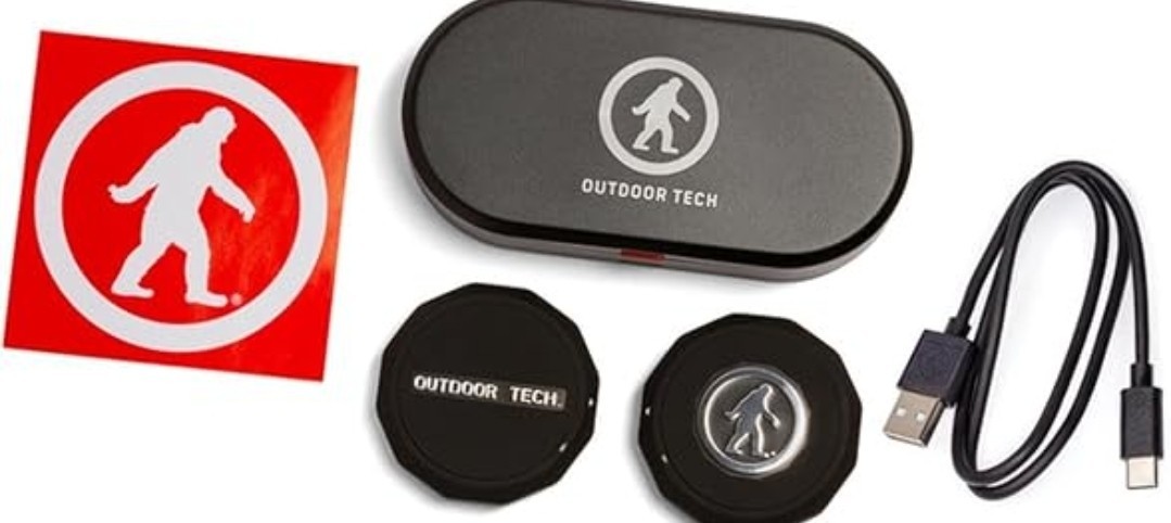 Outdoor Tech Chips Ultra 2.0 True Wireless Snow Audio Helmet Black Brand New