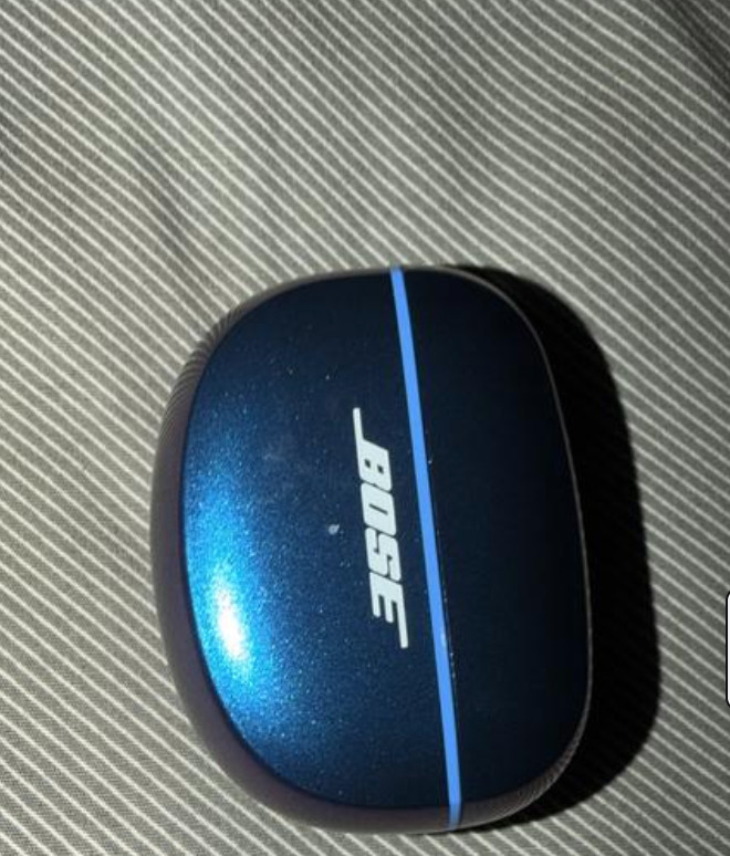 bose quietcomfort ultra earbuds in Navy Blue. New in Box