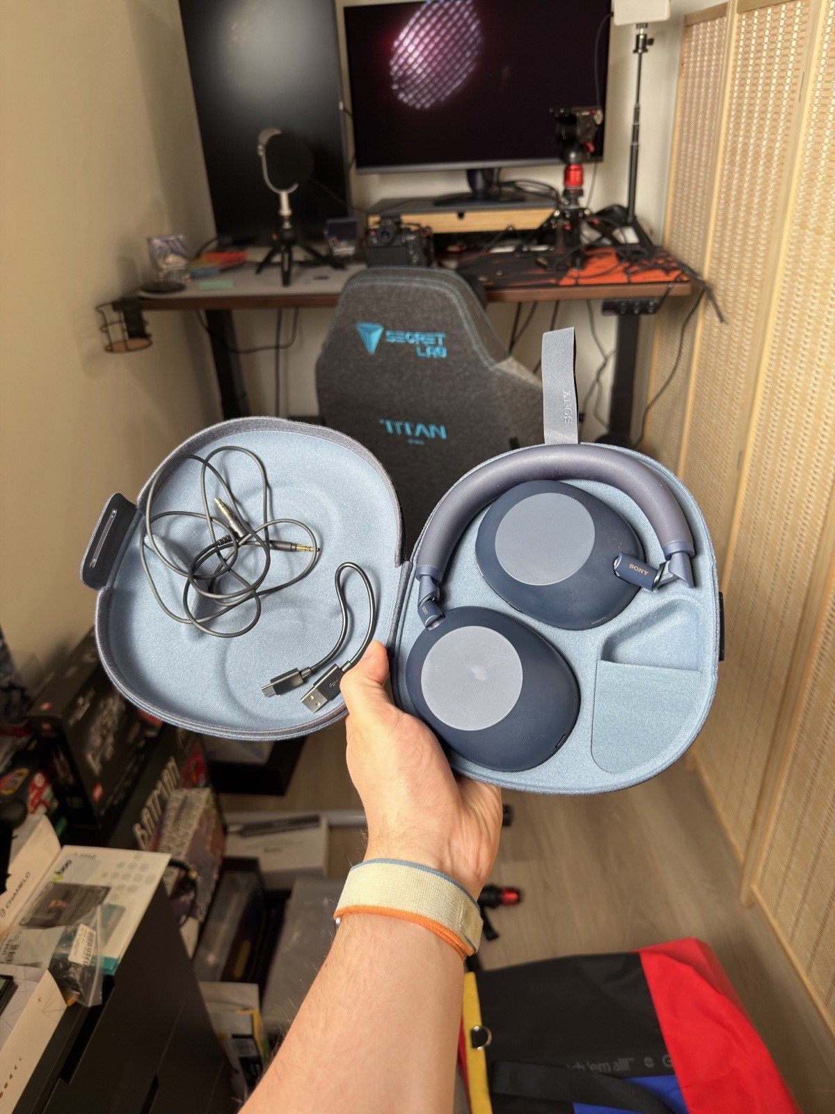 Sony WH-1000XM6 /L The Best Wireless Noise Canceling Headphones – Midnight Blue