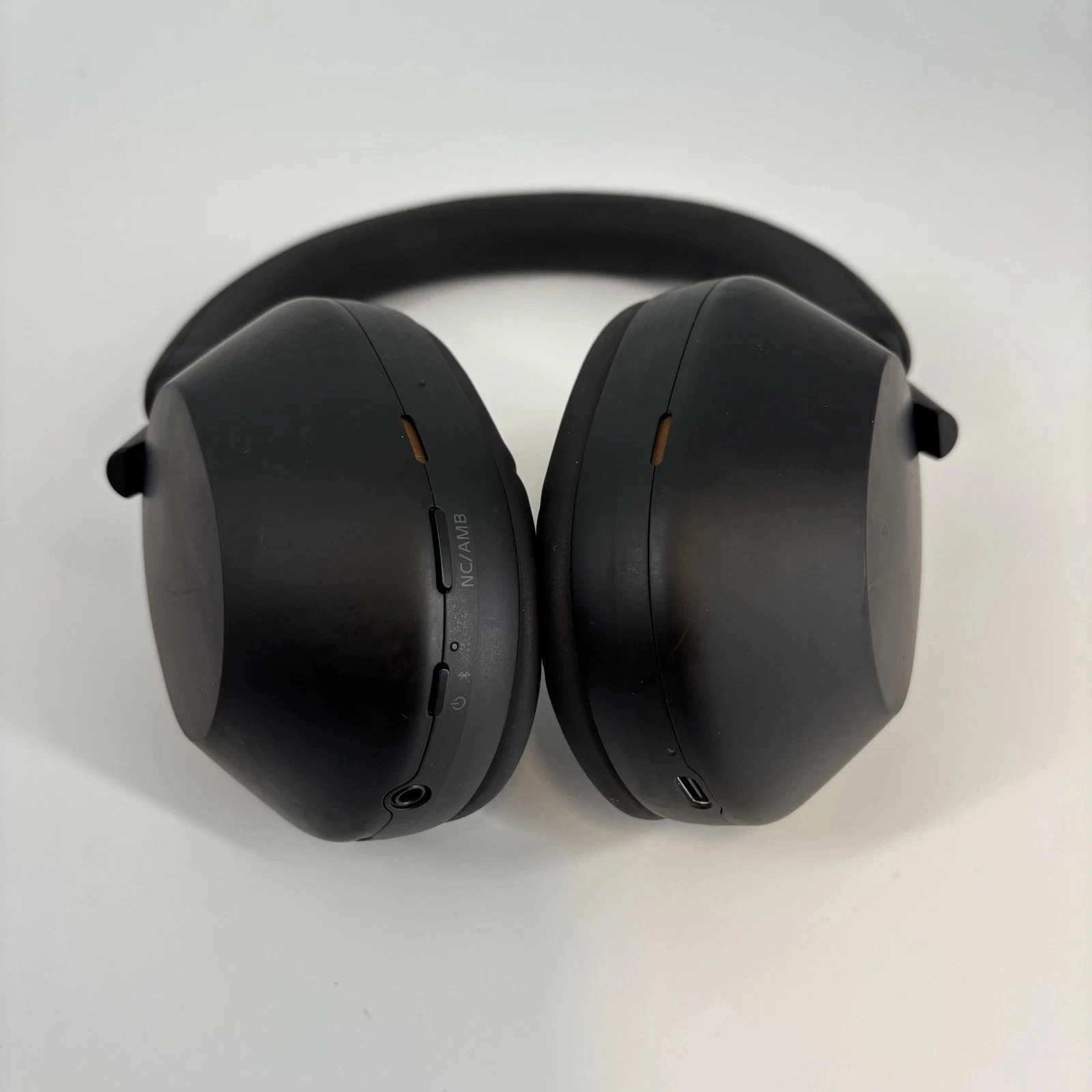 Sony WH-1000XM5 Headphones Black w/ Cables + Case + Box – Excellent