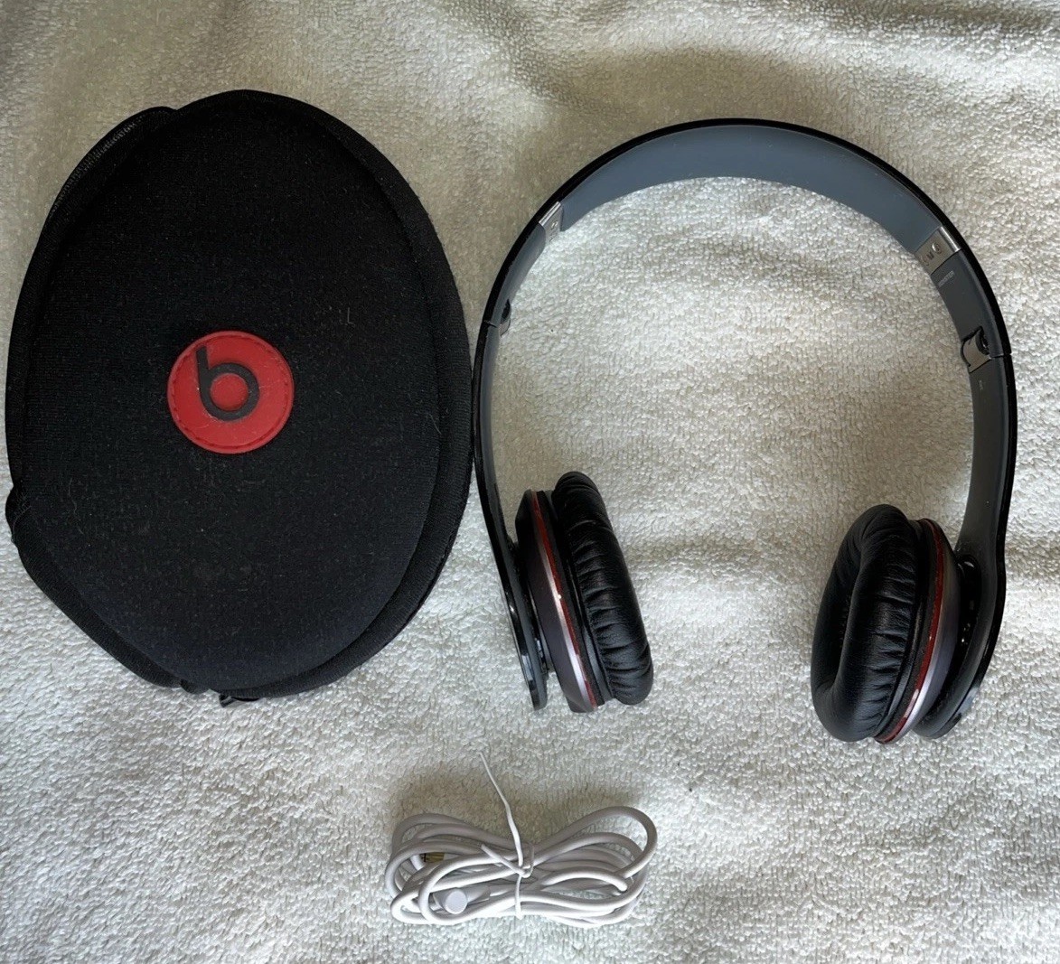Beats by Dr. Dre Solo HD Monster Headphones Black w/ Case FREE SHIPPING