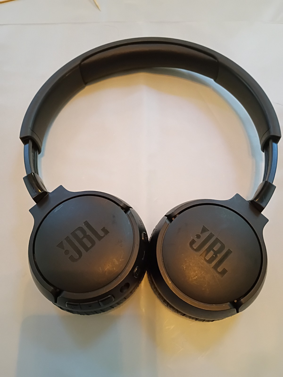 JBL Tune 670NC Wireless Bluetooth Headphones with Noise Cancelling