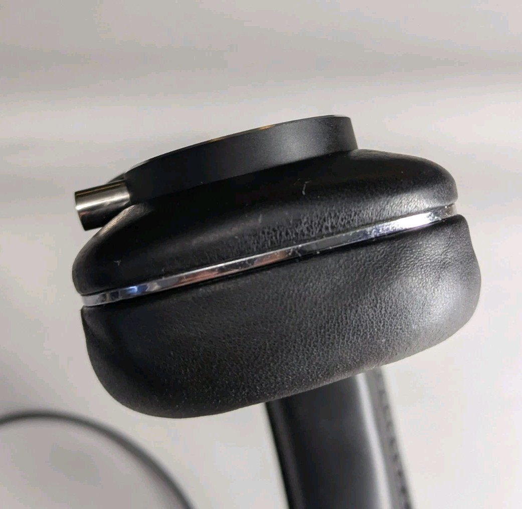 Bowers & Wilkins Over-Ear Headphones Black 3.5mm (READ)
