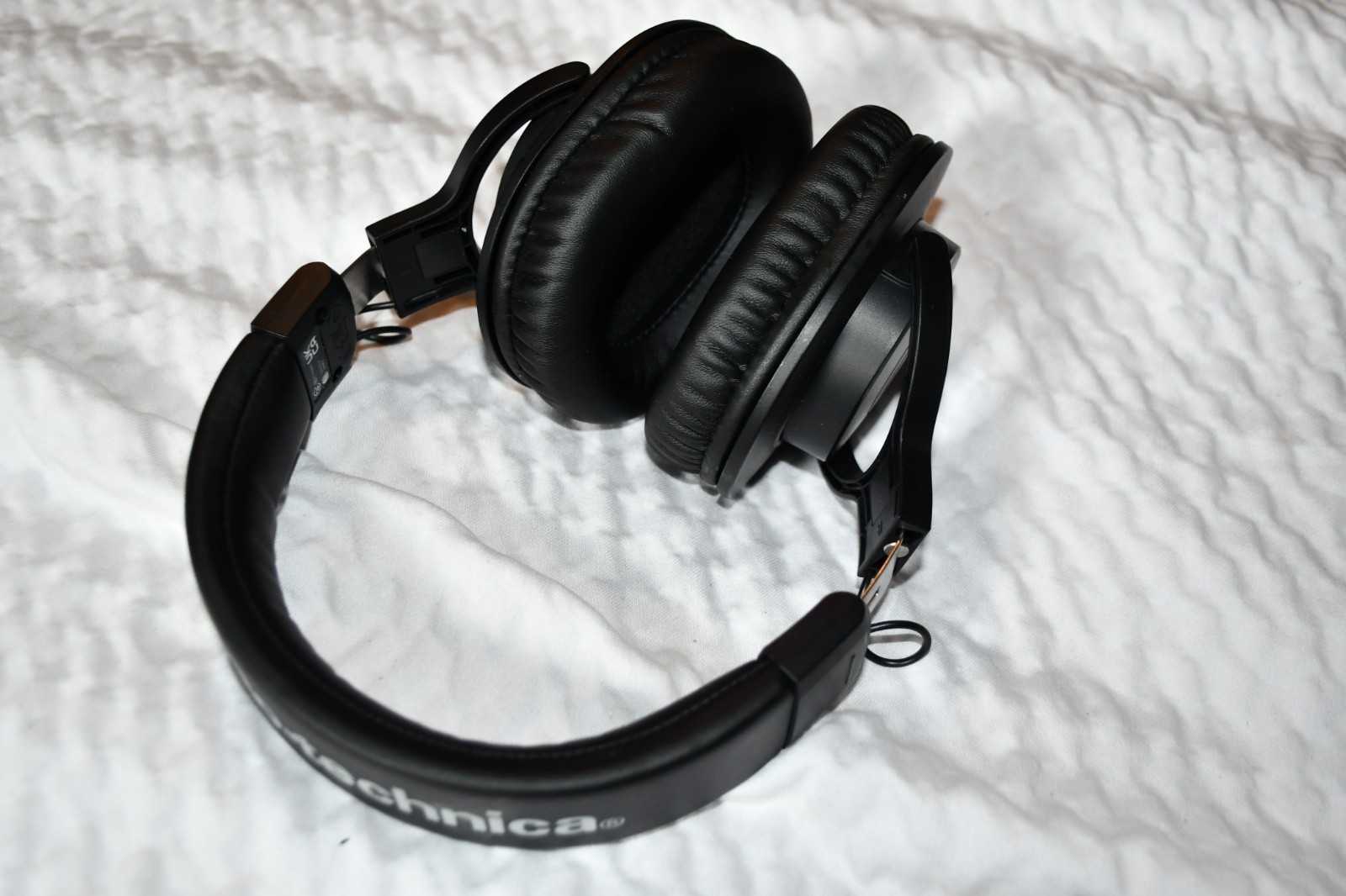 Audio-Technica ATH-M20X Headphones NO CABLES-TESTED-MINT-2E