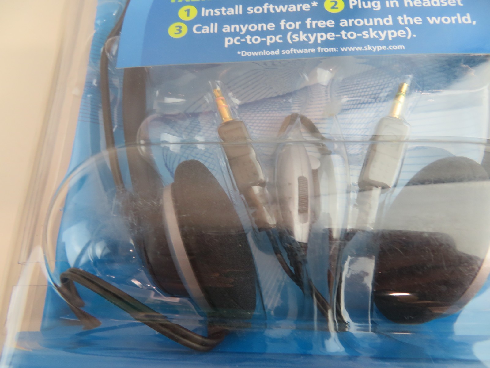 Altec Lansing Skype Stereo Headset w/ Boom Microphone Model AHS322 New
