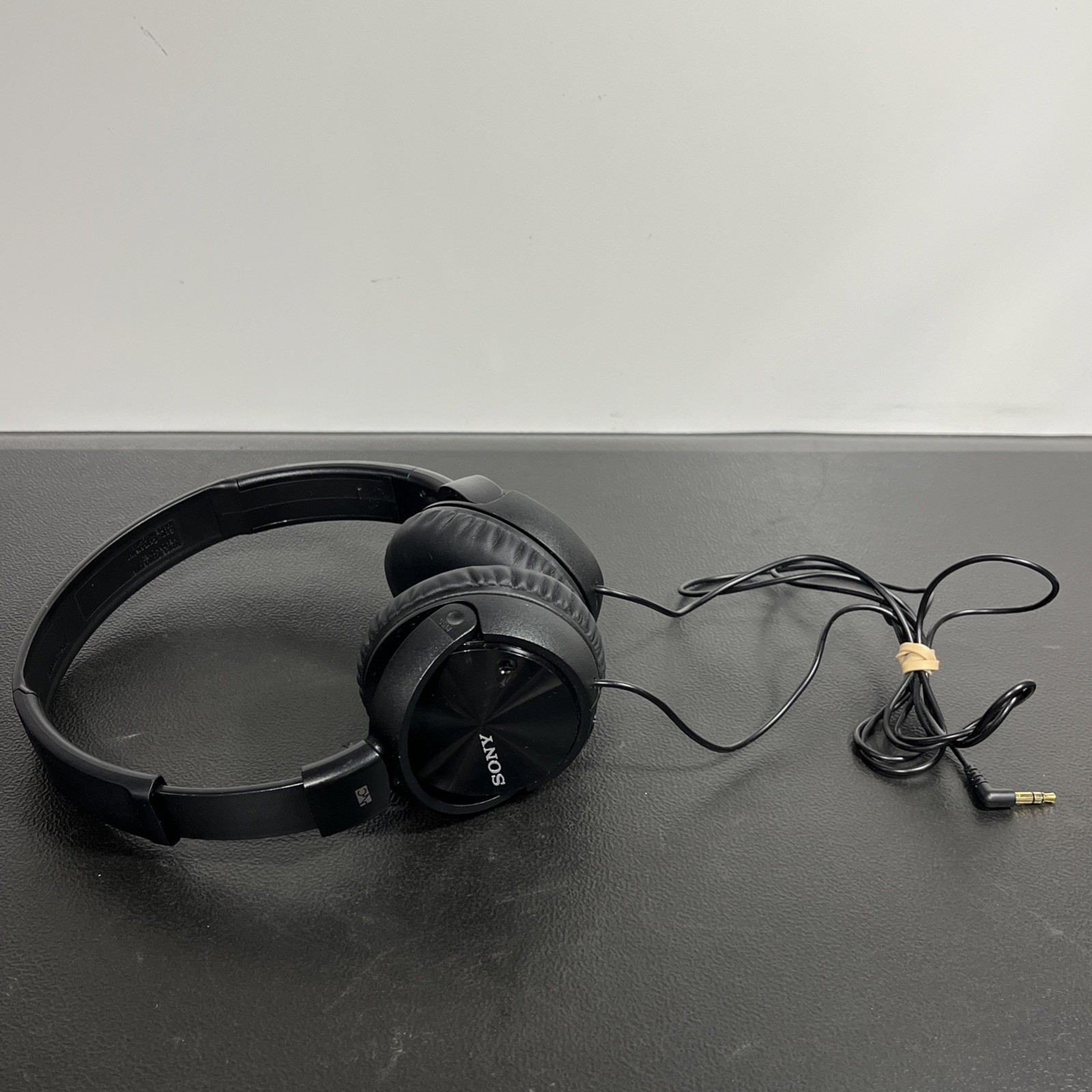 Sony MDR-ZX110NC Noise Cancelling Headphones MDRZX110NC, Black