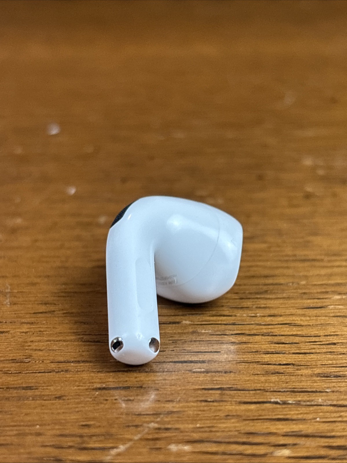 Apple AirPods 4 Replacement: Right Side AirPods A3050 (Without ANC) – Excellent