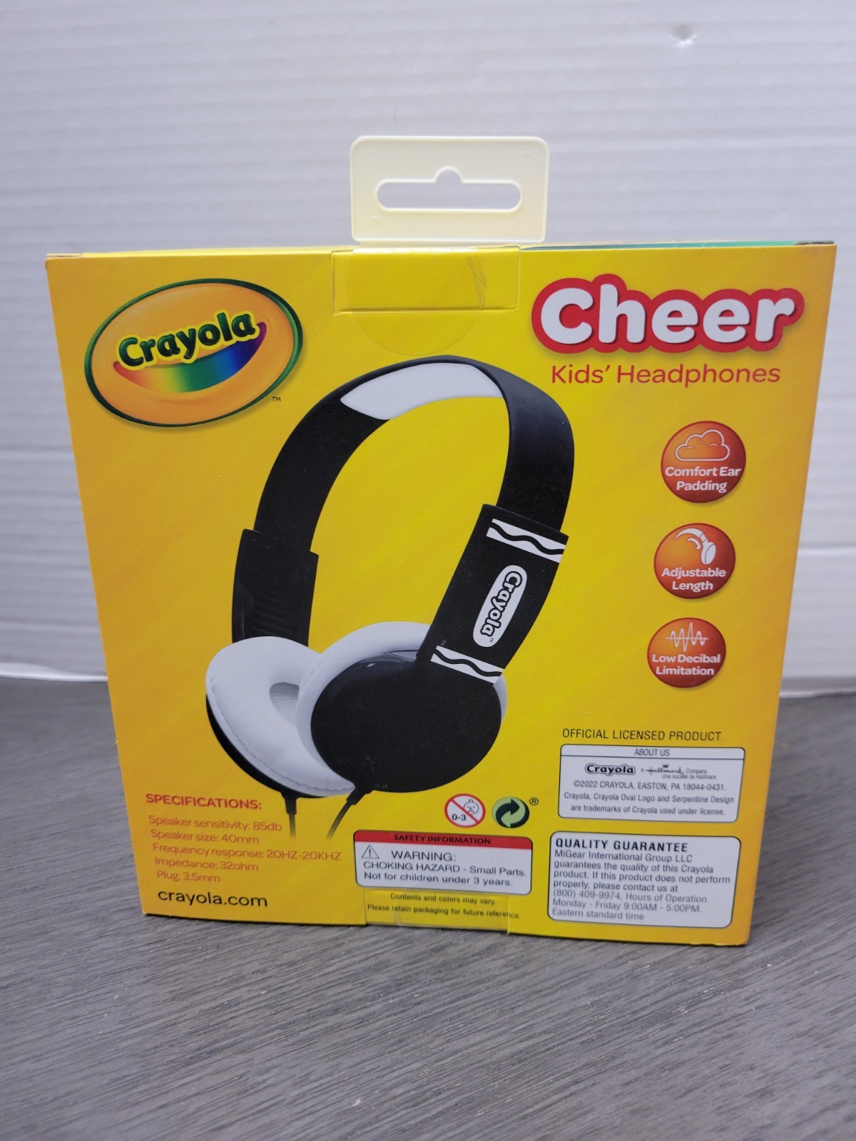Crayola Cheer Kids’ Wired Headphones (Black/White) (Brand New • Factory Sealed)