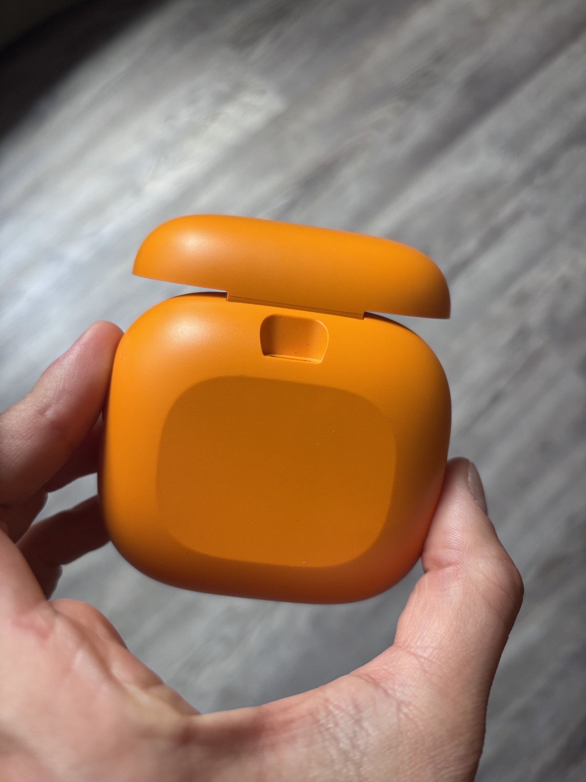 Powerbeats 2 by Dr. Dre Pro Wireless Earphones – Electric Orange