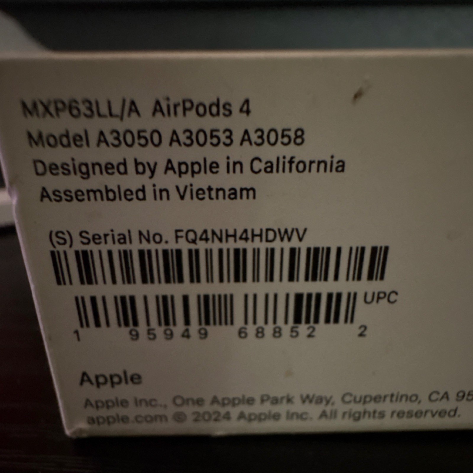 Apple AirPods 4 Wireless Bluetooth In-Ear Earbuds w/ Charging Case & Cable White