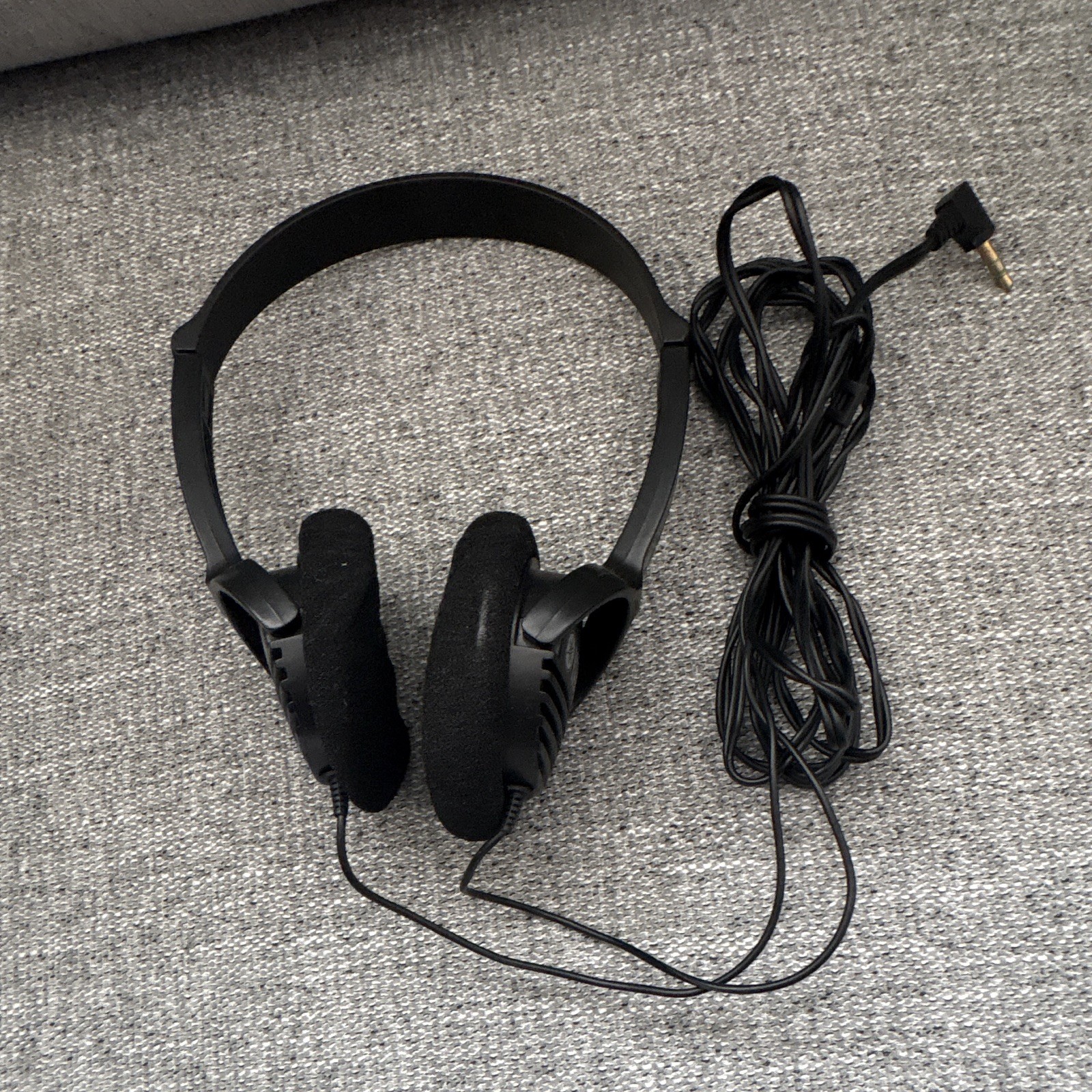 Yamaha 1100 Series Headband Ear-Pad Headphones Black 3.5mm Jack Double Earpieces