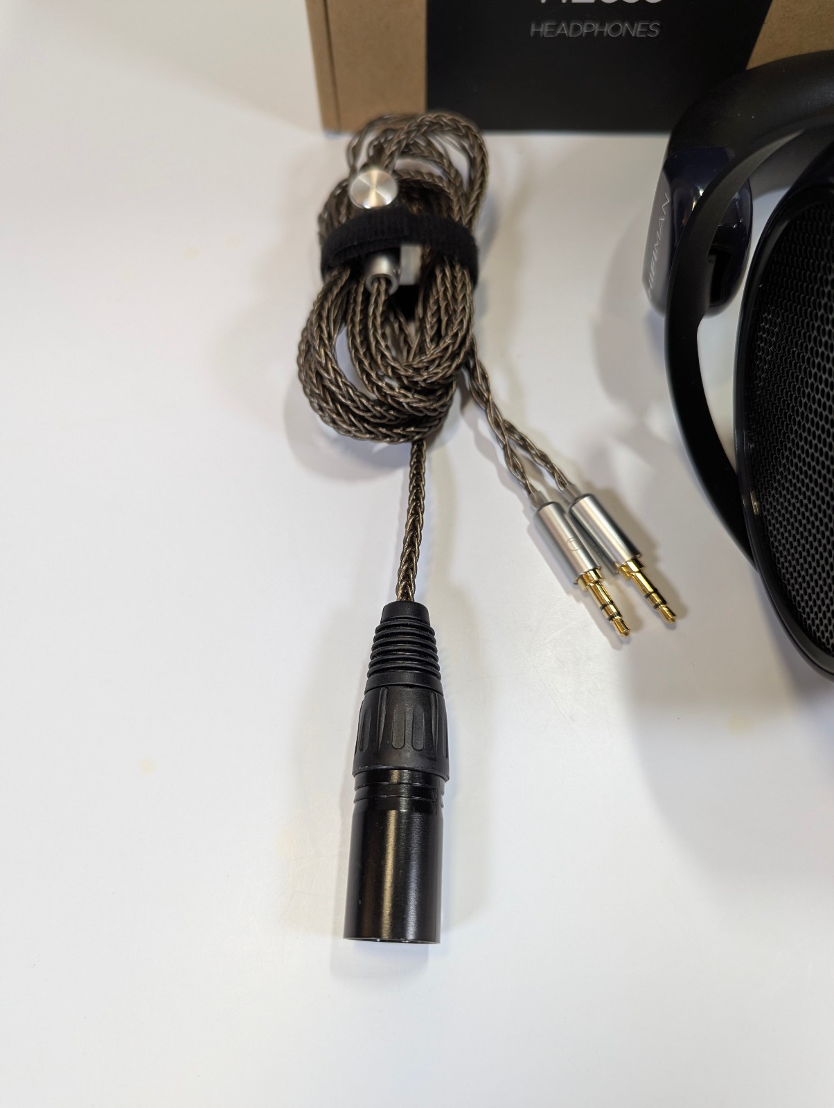 Hifiman HE-6 SE V2 Open Back Headphones – Balanced 6ft XLR Cable – Mint – Clean