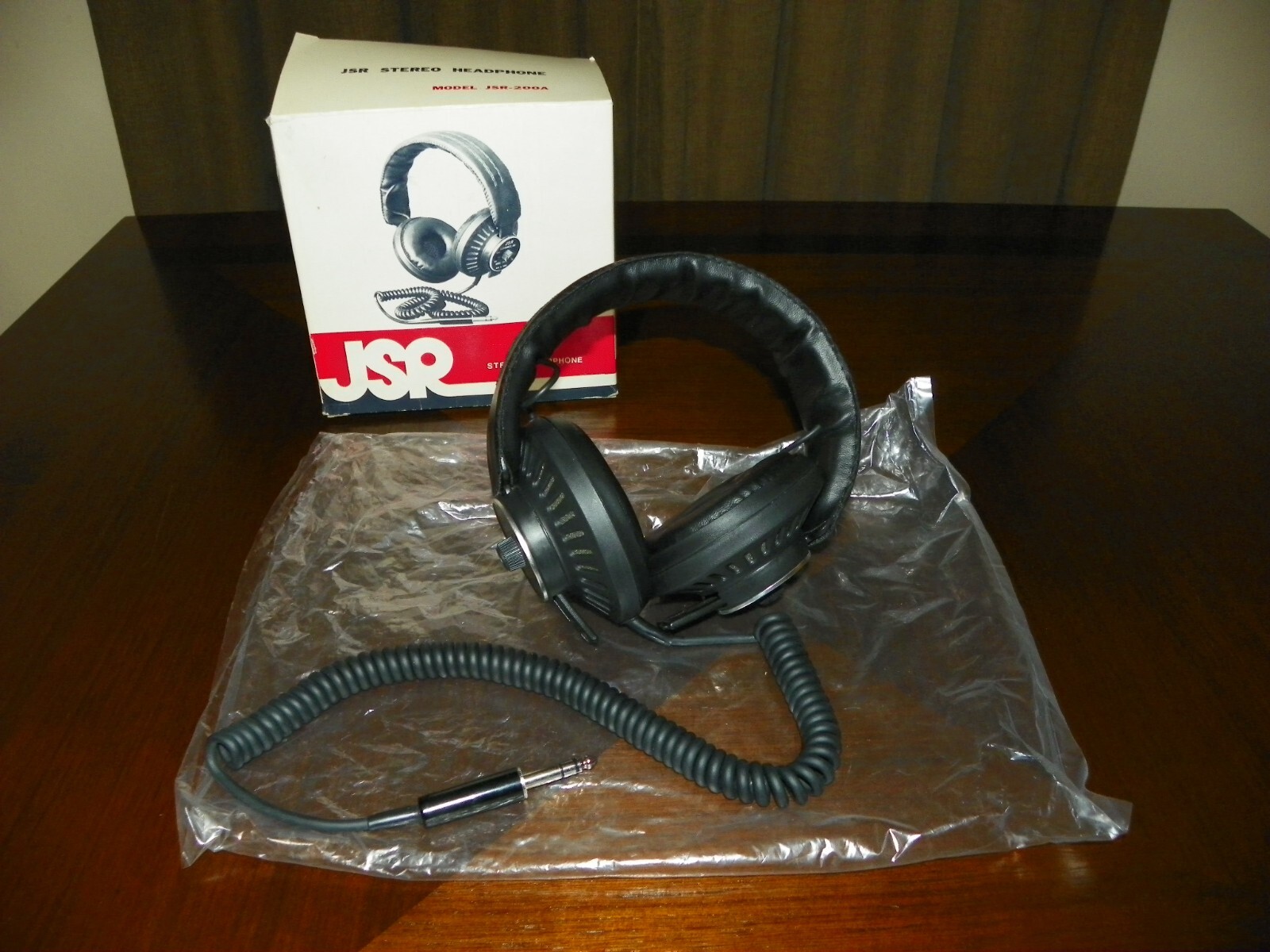 JSR -200A Stereo Headphones