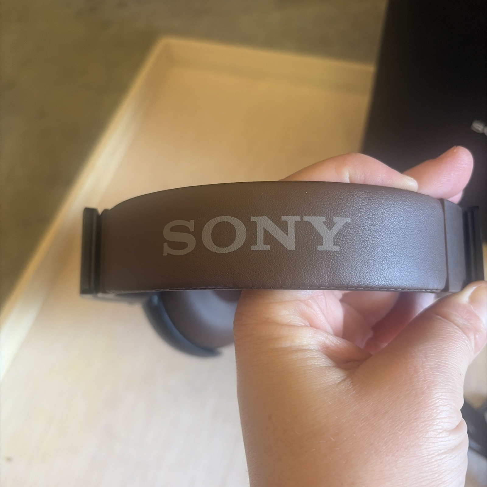 Sony MDR-XB600 Extra Bass Wired Over Ear Headphones Black Brown w/ Box Cable