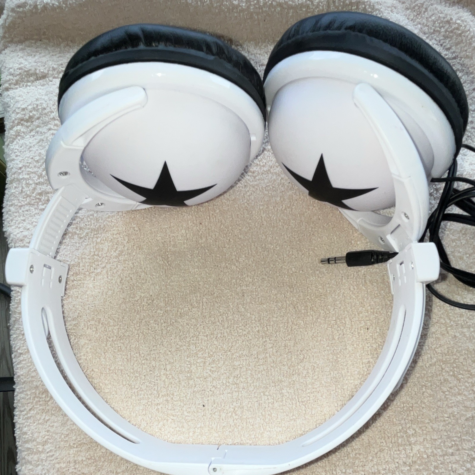 Over-Ear Stereo Wired Headphones Adjustable Headband White/Black 3.5mm