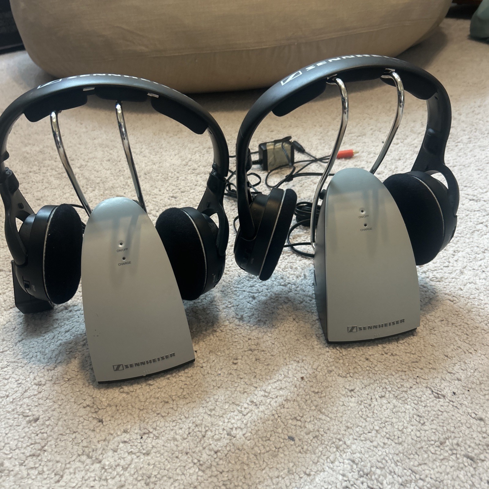 Sennheiser TR120 HDR120 Wireless Headphones w/ Charging Bases Untested