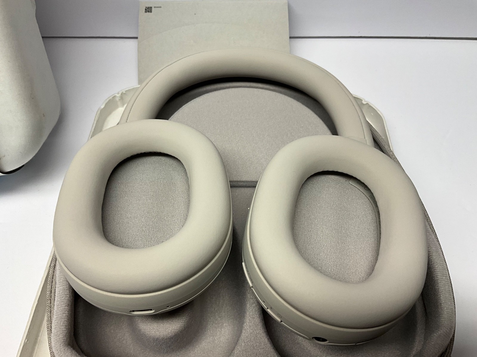 Sony WH‑1000XM5 Wireless Noise‑Canceling Headphones Silver