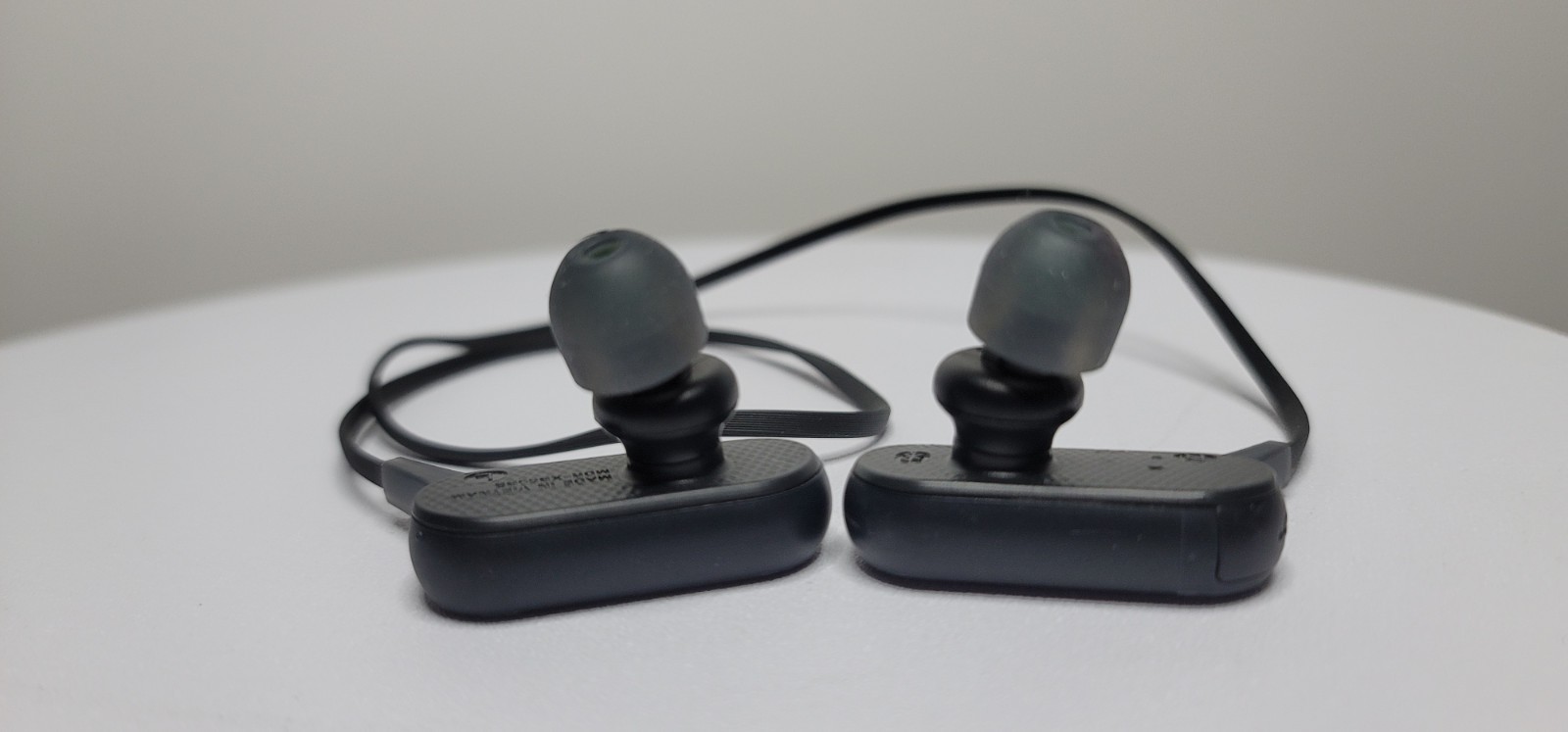 Sony Extra Bass Stereo Earbuds, In-Ear, Wireless, Black, MDR-XB50BS / Excellent