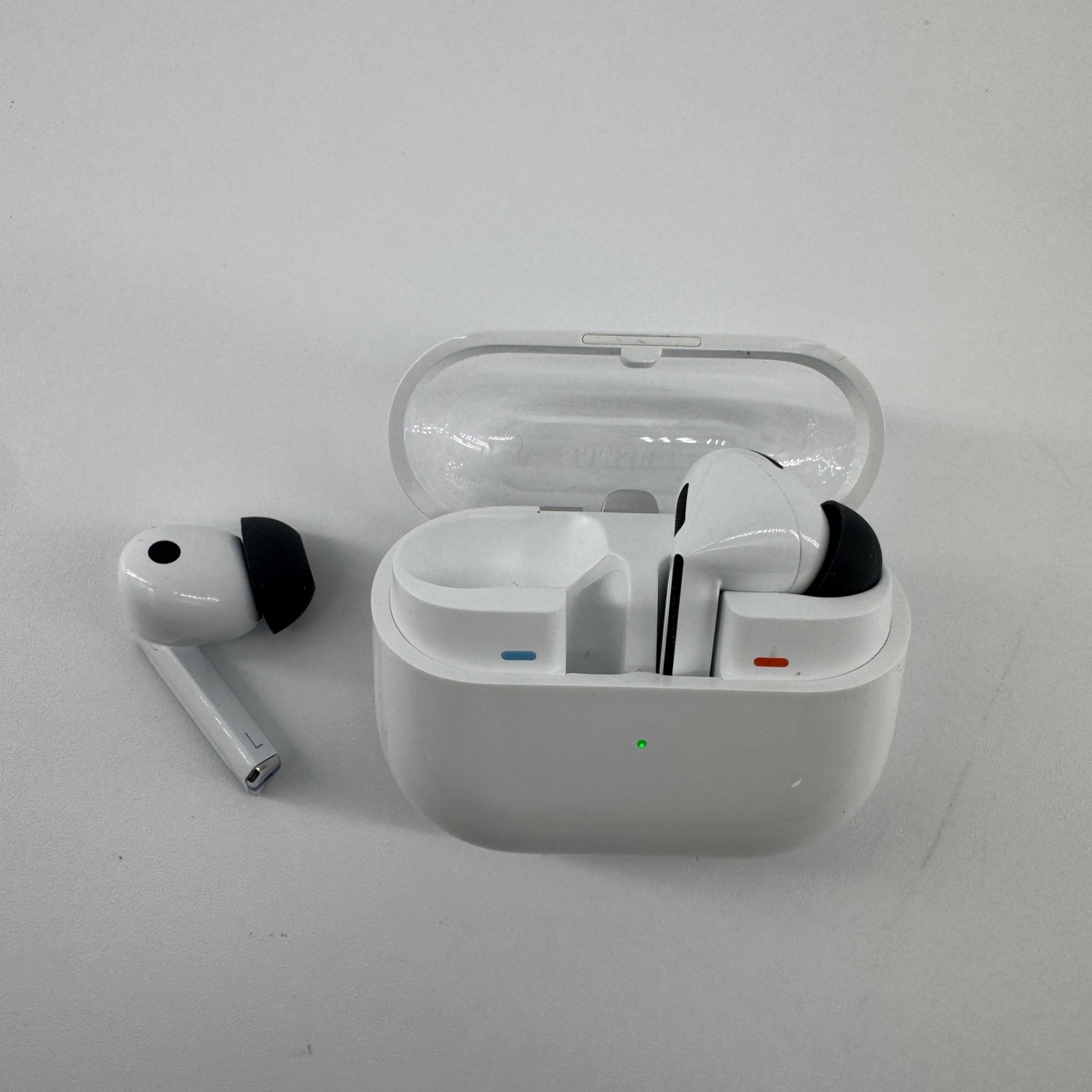 Samsung Galaxy Buds3 Pro SM-R630 Wireless Earbud Headphones – White