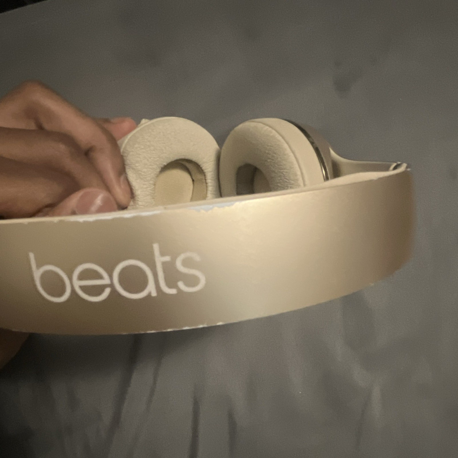 Beats by Dr. Dre Solo3 Wireless Bluetooth On-Ear Headphones Beige 40mm Mic