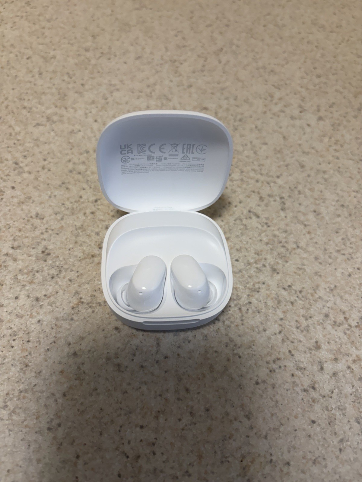 Xiaomi Redmi Buds 6 Play White Wireless Bluetooth Earbuds w/ Case, AI Mic