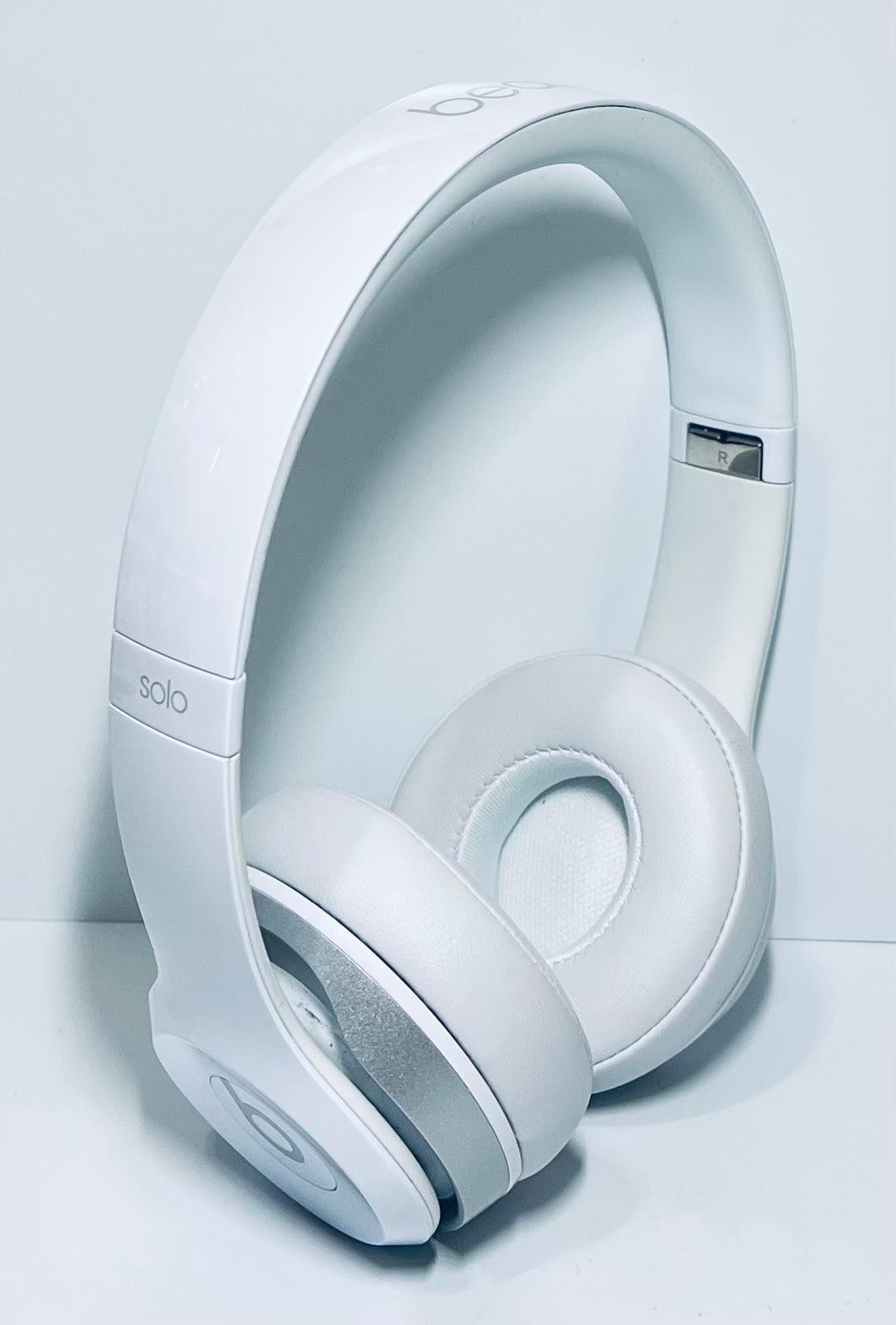 Beats Solo WIRED White On-Ear Headphones 3.5mm Clean Sound Tested
