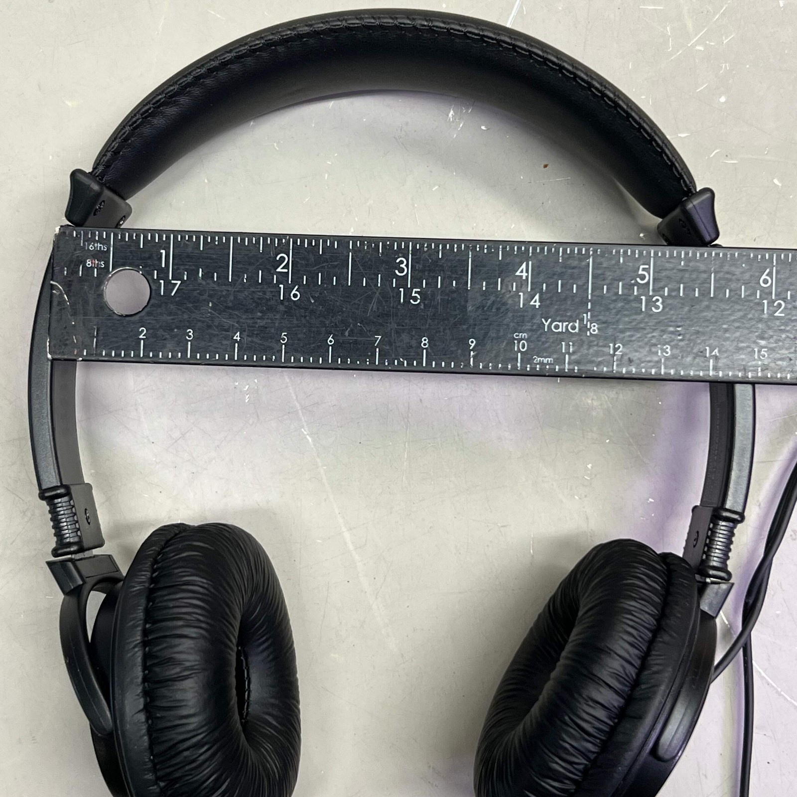 KENSINGTON Classic 3.5mm Headphone With 9ft Cord, Black K33137