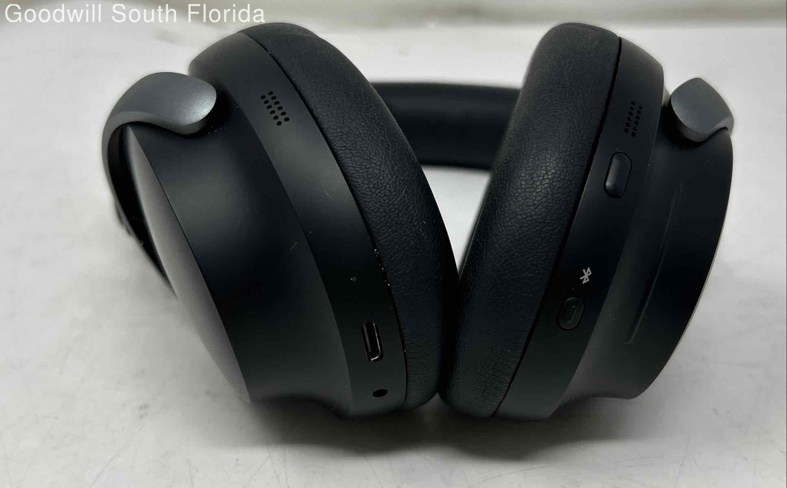 Bose Black Adjustable Headband Wireless Over Ear Headphone Not Tested NCL