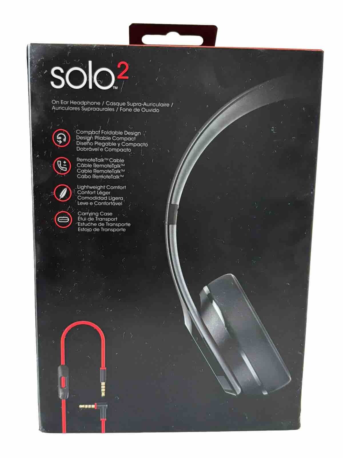 BEATS SOLO2 EARPHONES BLACK AND RED- Excellent Condition slightly Used
