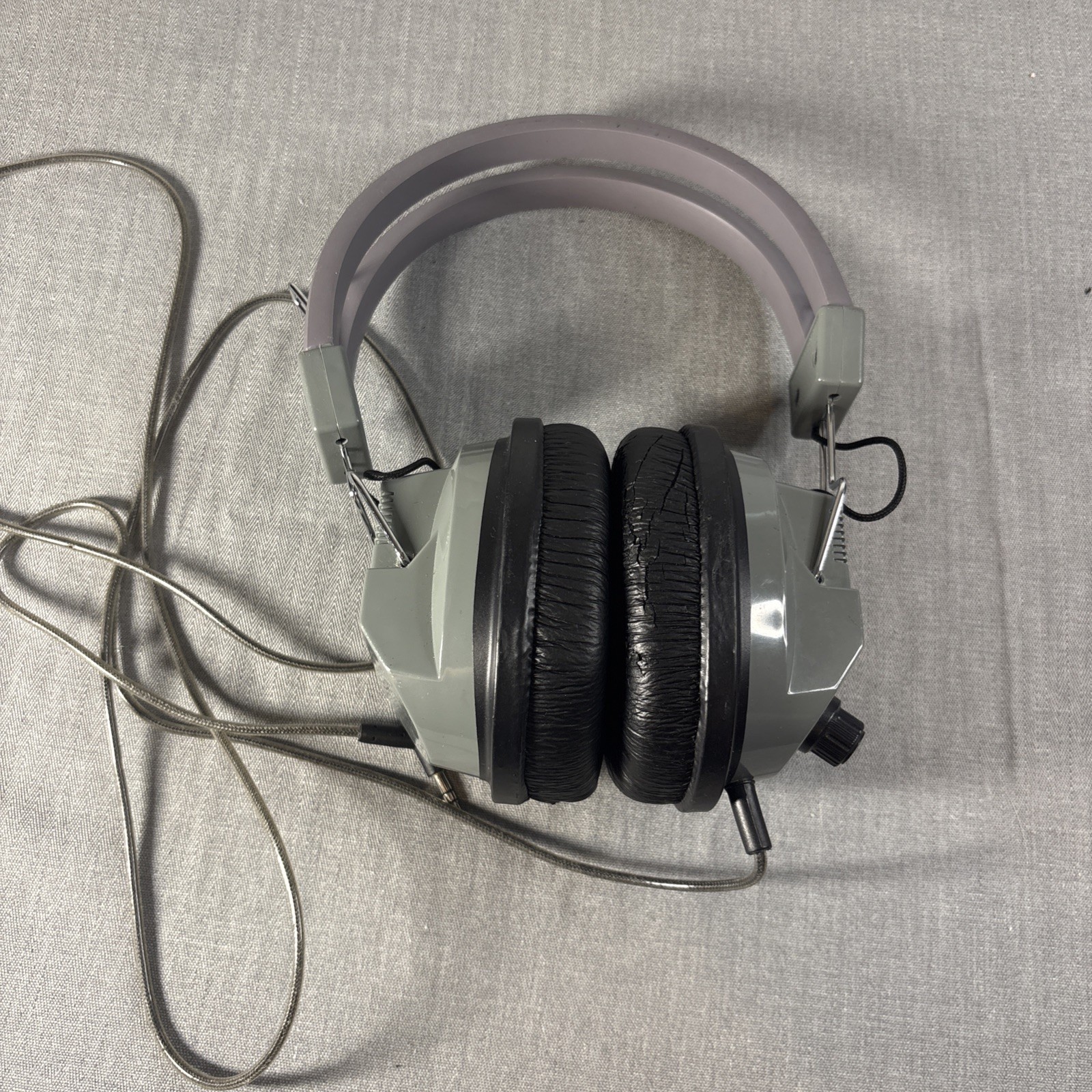 Hamilton Buhl SC-7V Over-Ear Stereo Headphones Volume Control 3.5mm Gray