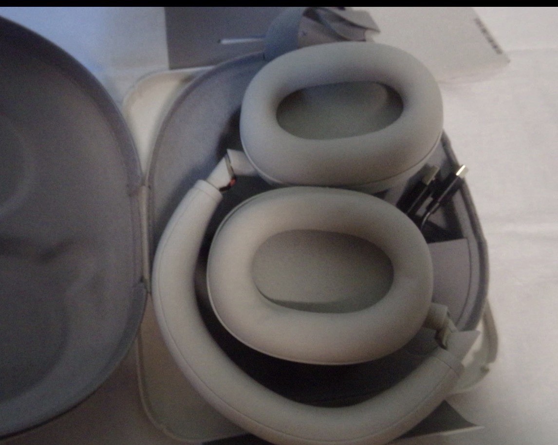 Sony WH-1000XM6 Wireless Noise Cancelling Headphones Platinum Silver Open Box