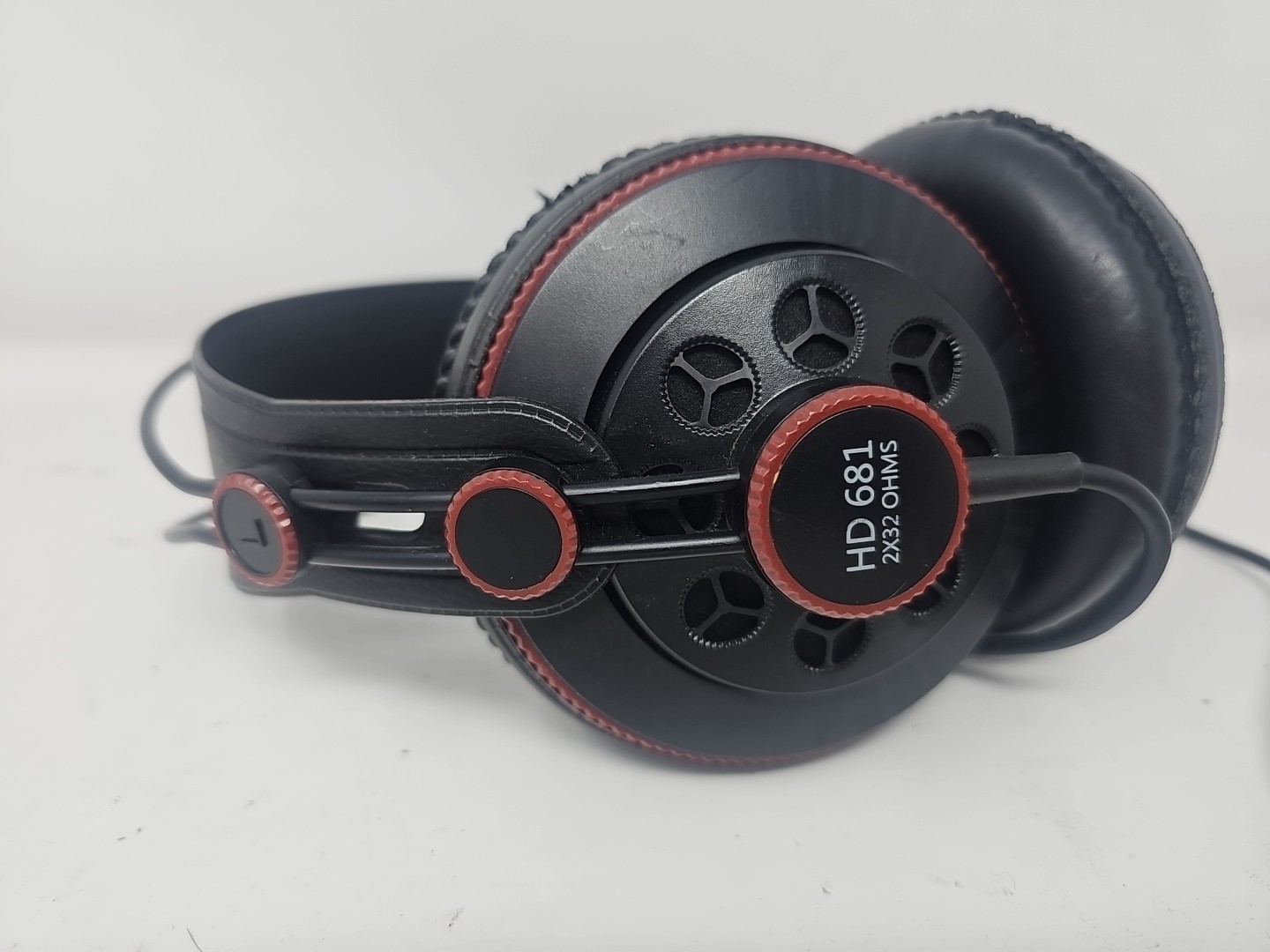 Superlux semi-open professional monitor headphones