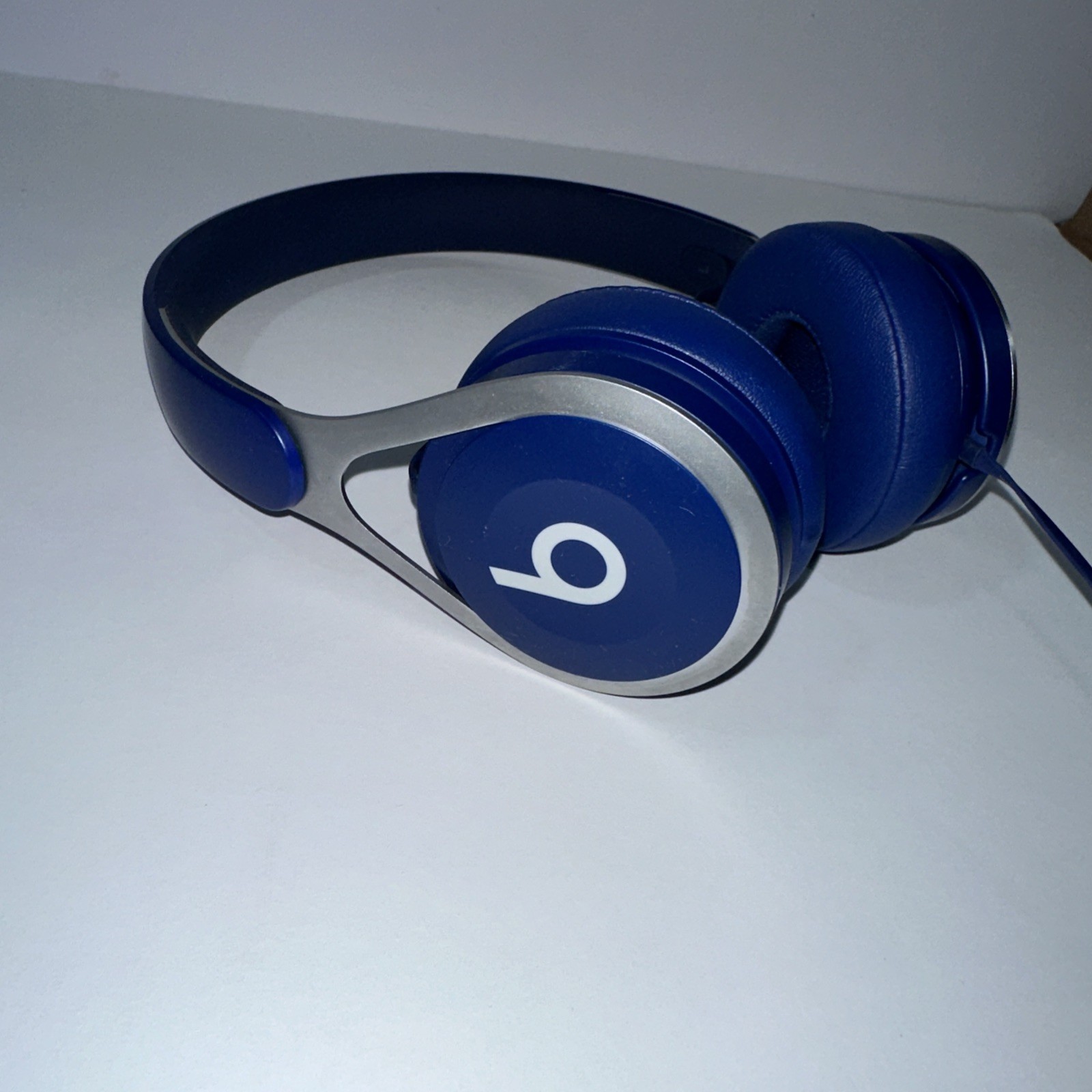 Very Nice – Beats EP Headphones – Blue – ML9D2LL/A, Tested an Working