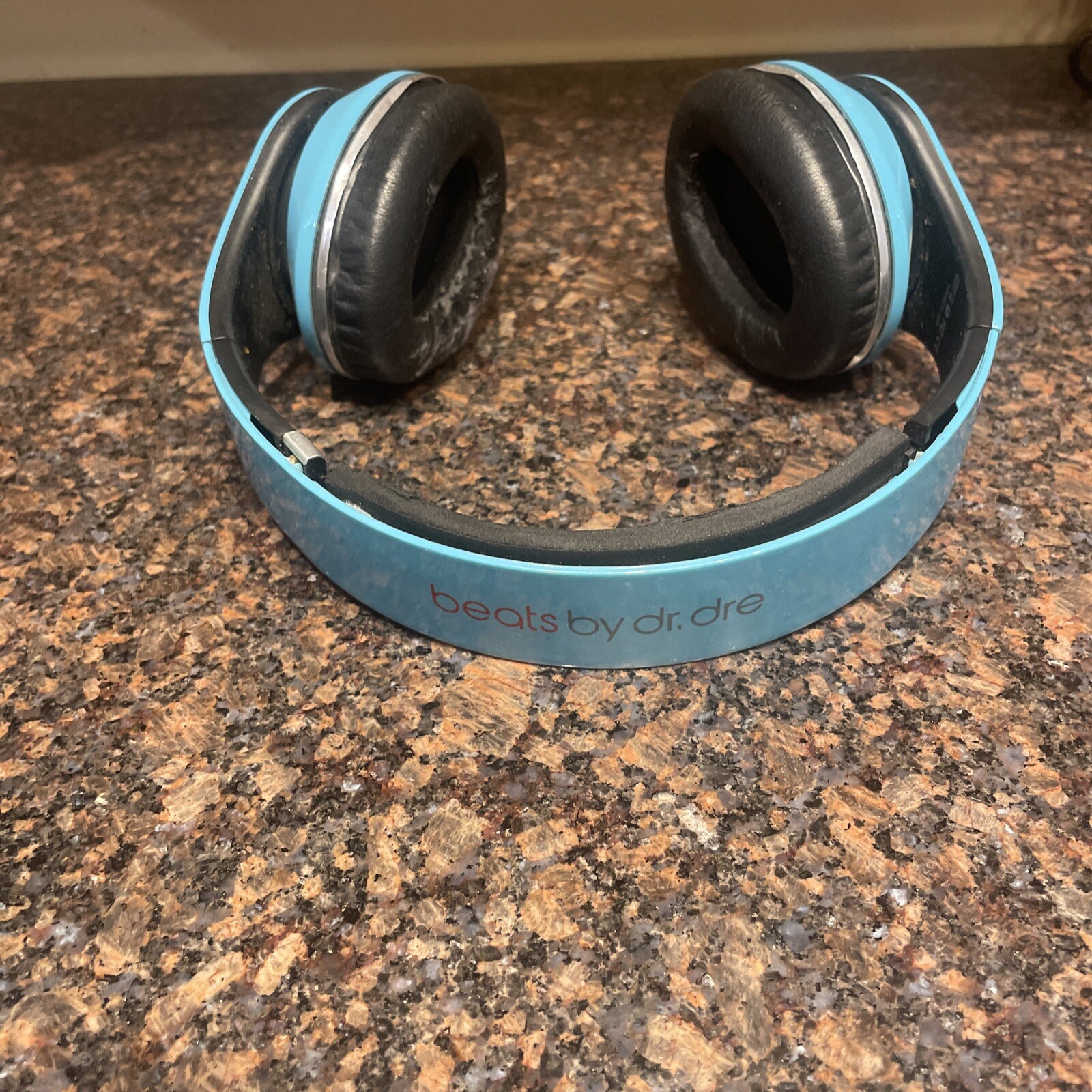 China Monster Beats by Dr. Dre Rare Knockoffs Light Blue/Red- Wired Headphones