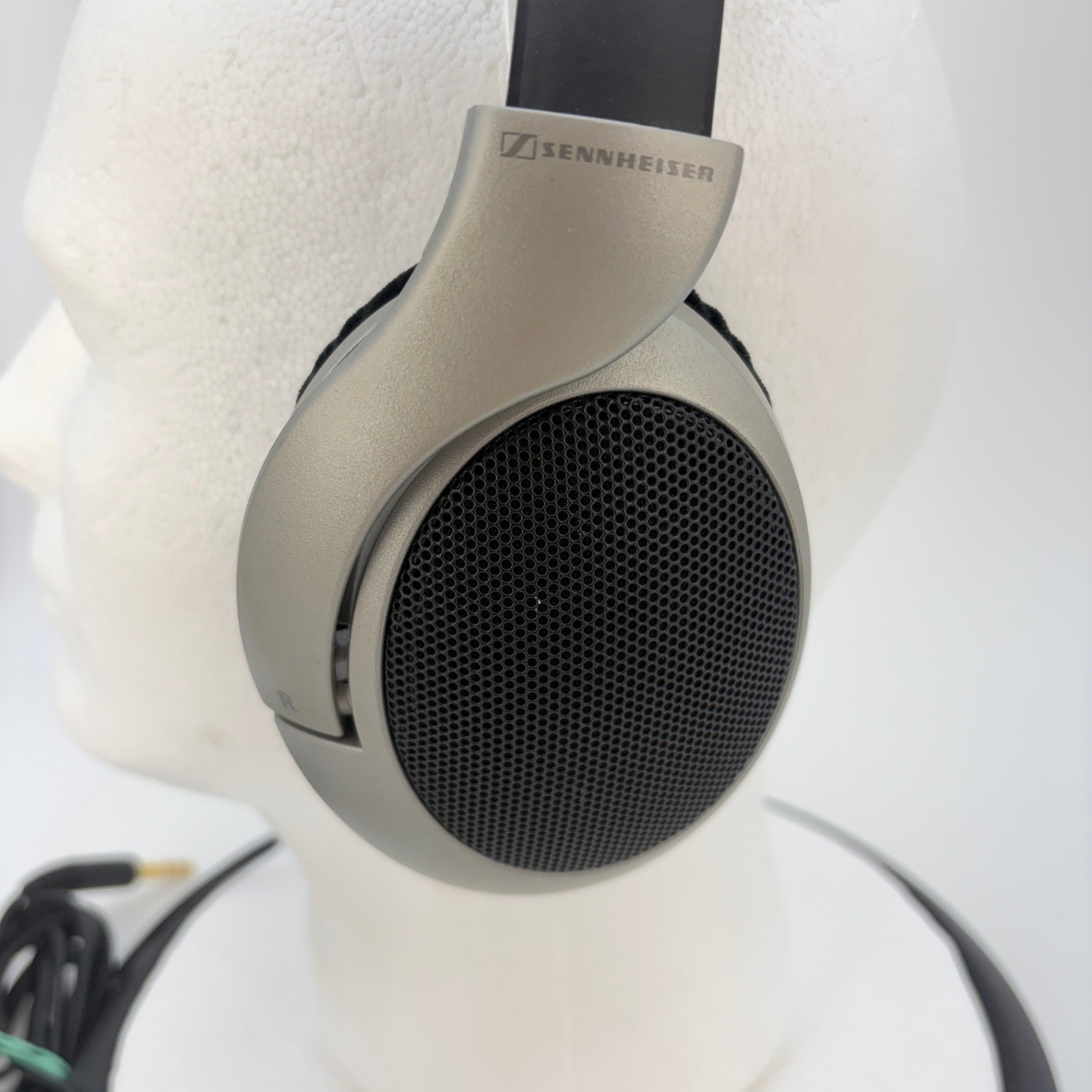Sennheiser HD 555 Open Back Over Ear Audiophile Wired Headphones Gray Black