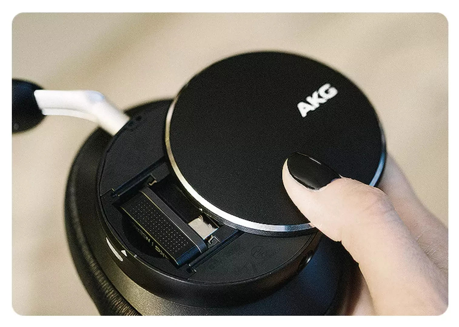 AKG N9 Hybrid Noise Cancelling Wireless Headphones – Black or White Choose Color