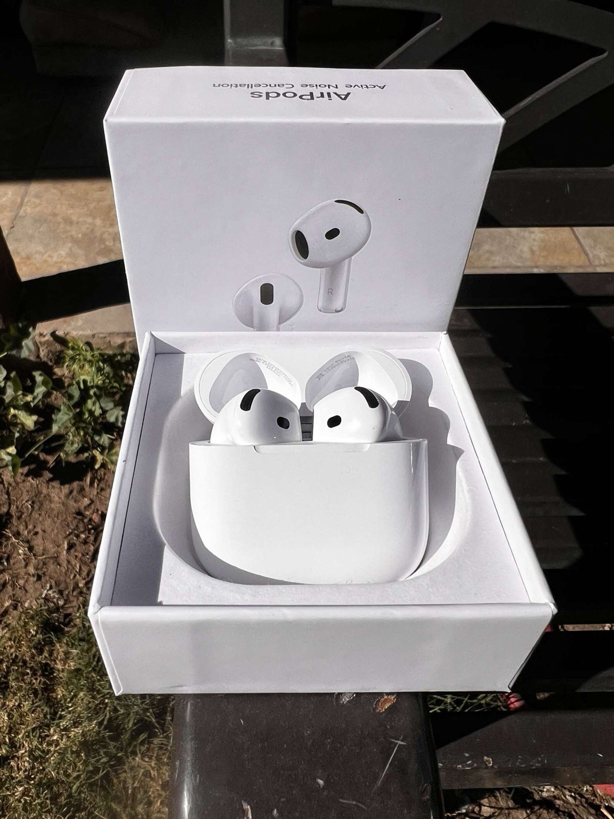 Apple AirPods 4 (ANC) In-Ear Wireless Earbuds White A3054 A3058
