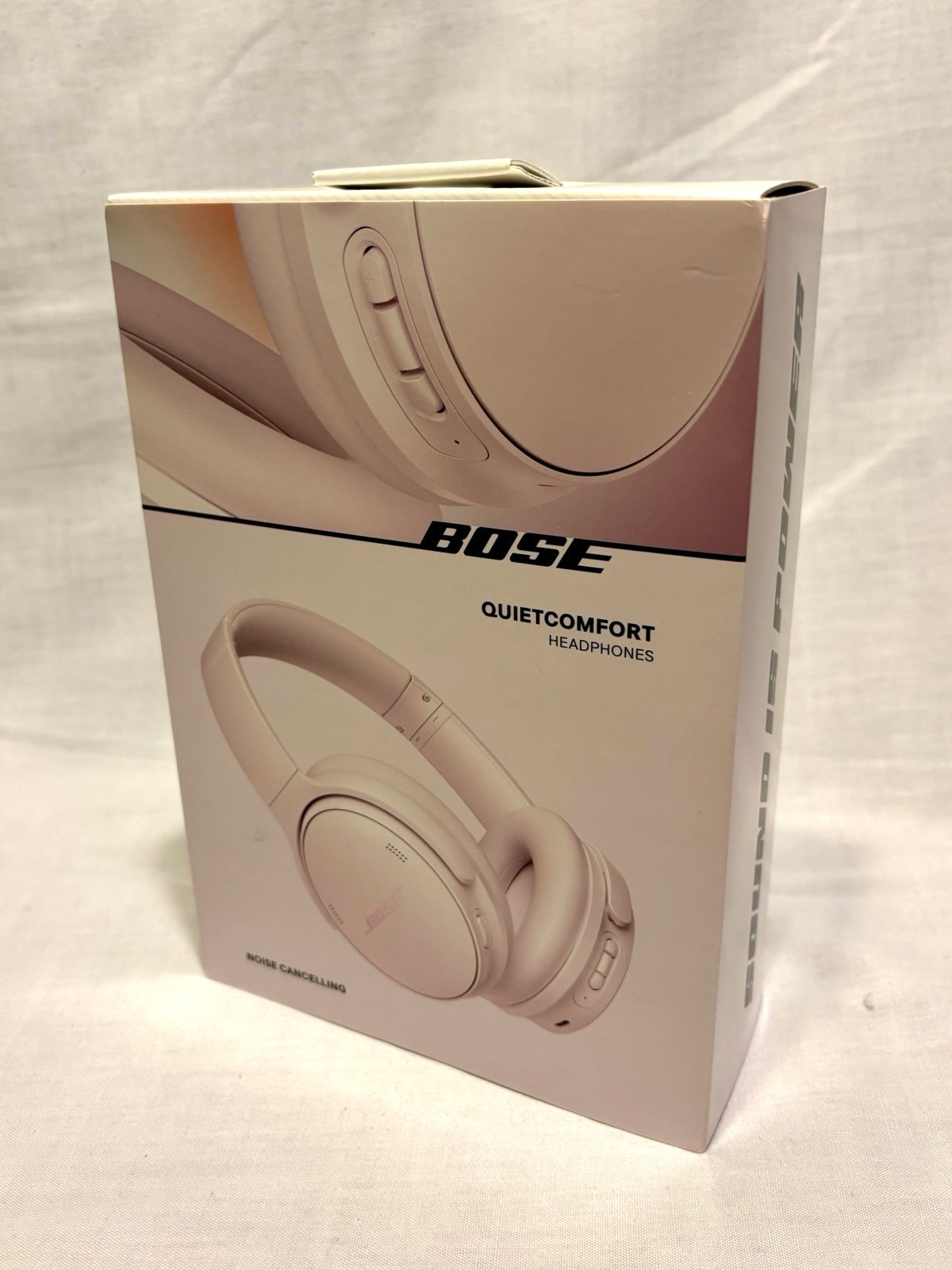 Bose QuietComfort Noise Cancelling Headphones – Petal Pink – NEW Factory Sealed