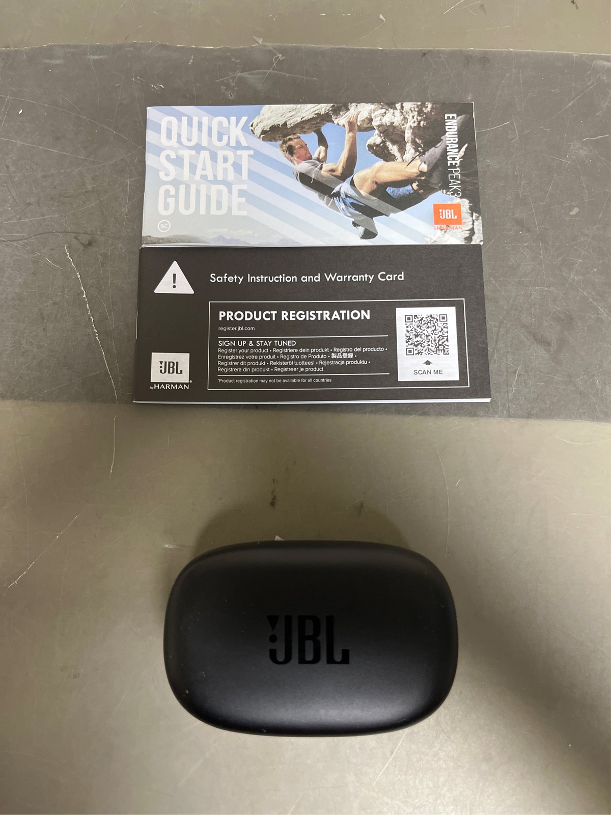 JBL Endurance Peak 3 Wireless Bluetooth Earhook Earbuds w/Charging Case Black
