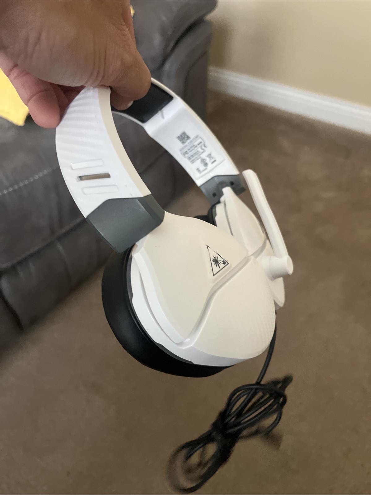 Turtle Beach 1100 Series On-Ear Wired 3.5mm Headphones, White/Black
