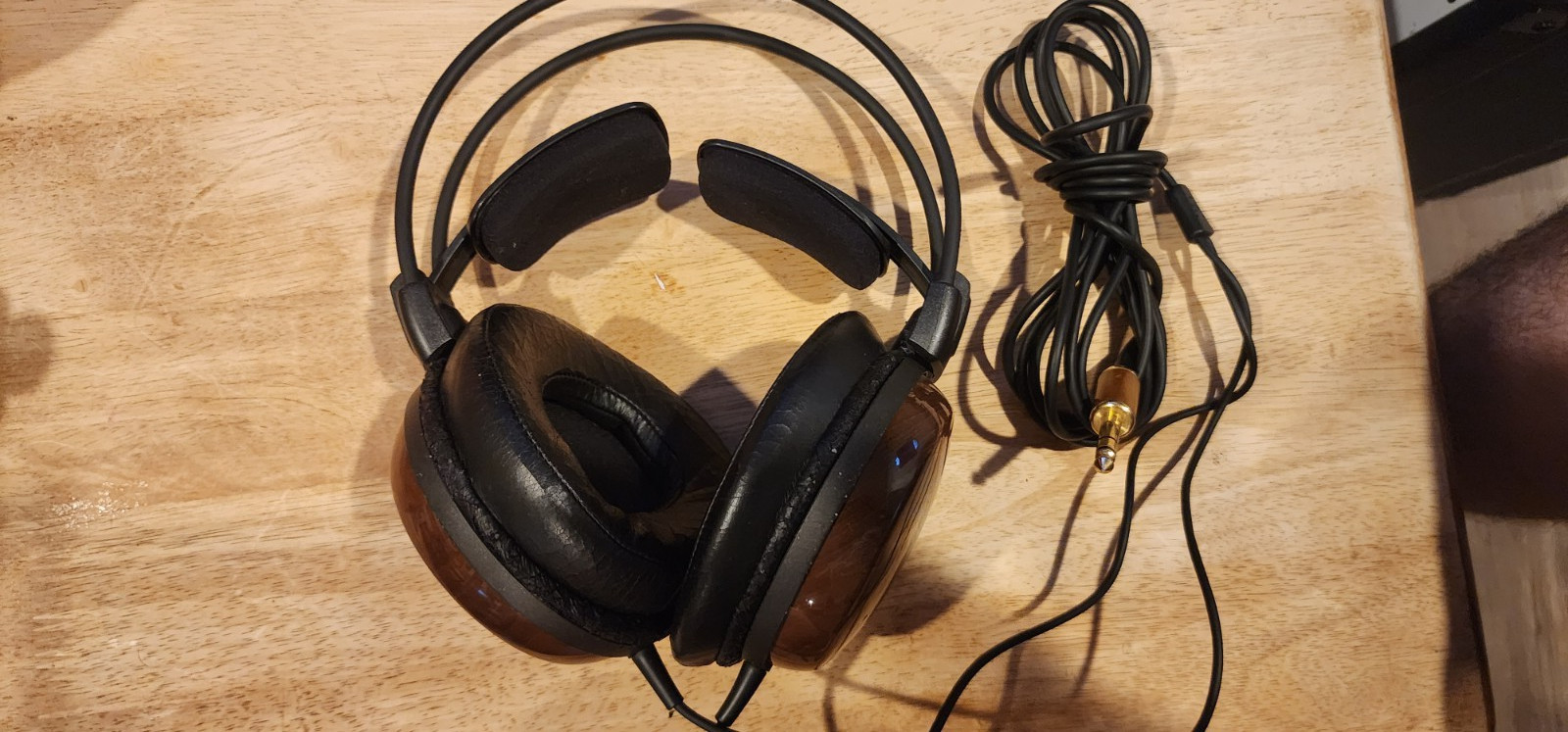Audio Technica ATH-W1000Z Maestoso Teac Wood Headphones For Classical Music