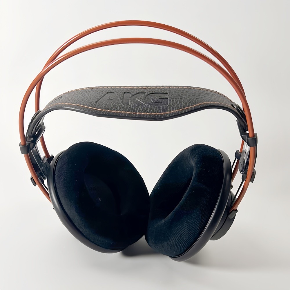 AKG K712 PRO Dynamic Reference Studio Over-Ear 3.5mm jack Wired Headphones Black