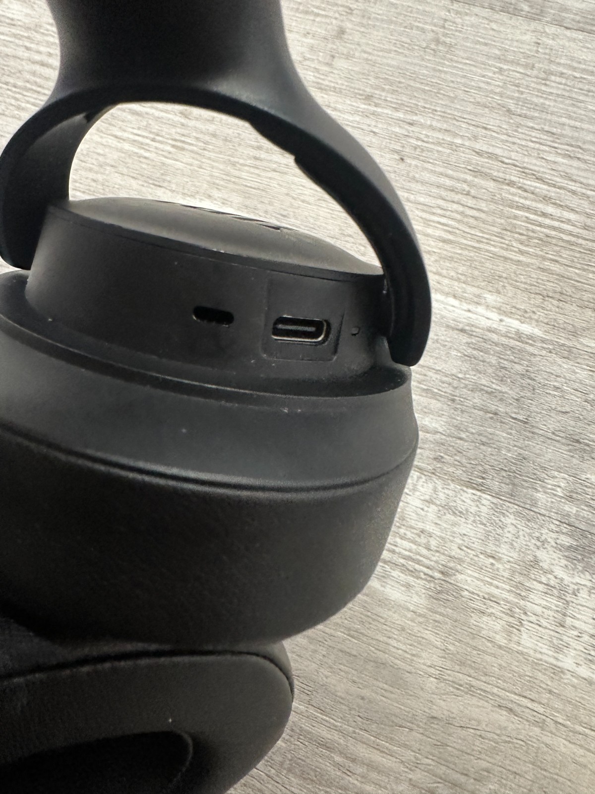 JBL 760NC Over the Ear Headphones – Black