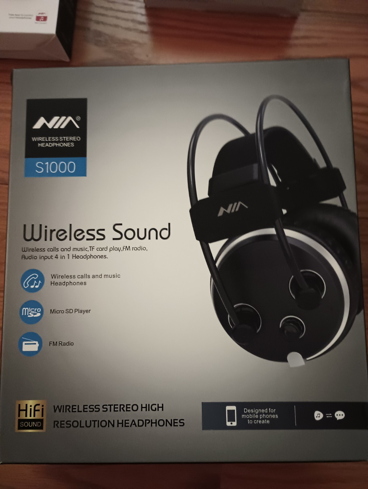 NIA Headphone Lot
